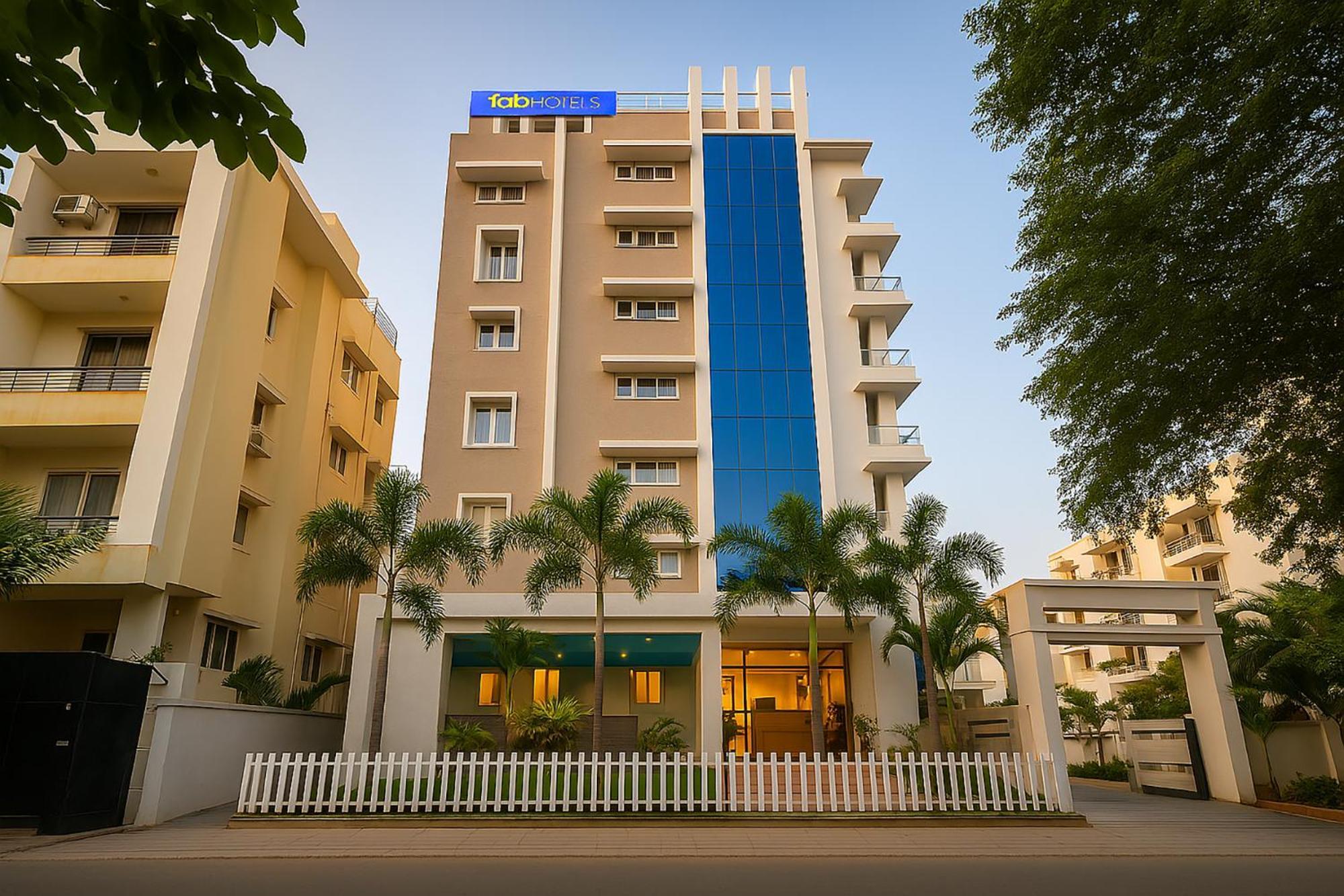 Fabhotel The Botanica - Nr Hyderabad Central University, Kondapur Kondapur  Esterno foto